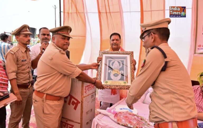 एक पेड़ माँ के नाम’ अभियान के तहत दातागंज में वृहद वृक्षारोपण, विधायक राजीव कुमार सिंह ने किया पौधारोपण